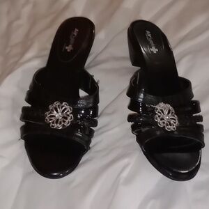 Air Supply Plus Black And Silver Slip On Shoes With little Heels